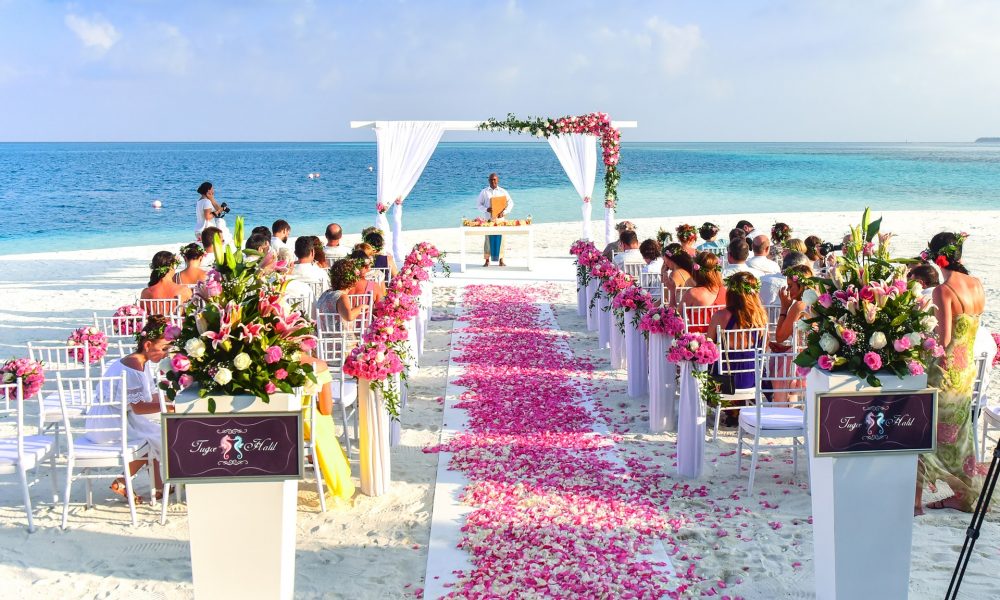 Love U Designs - Bridesmaid Tips for Tropical Weddings